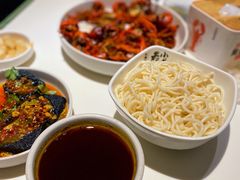 -龙巢盱眙龙虾·牛蛙·烧烤宵夜(八卦岭店)