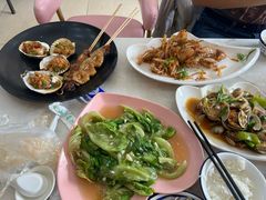 -覃记海鲜美食餐厅