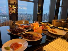 -唐拉雅秀酒店-西锦汇空中BBQ·思创餐厅