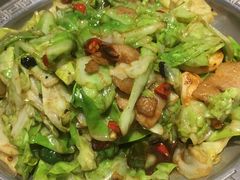 干锅手撕包菜-95号酱骨·一块豆腐(展春园西路店)