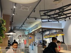 大堂-吉祥馄饨(虹桥火车站店)
