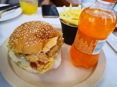 炸鸡汉堡-妞妞家(银通店)