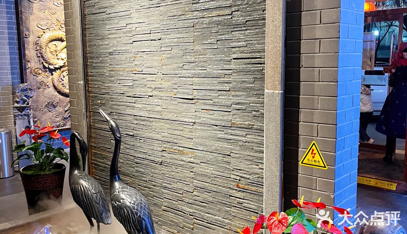 北京探店|能随便偶遇爱豆的网红火锅店