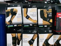 -YONEX苗江运动城(源深店)