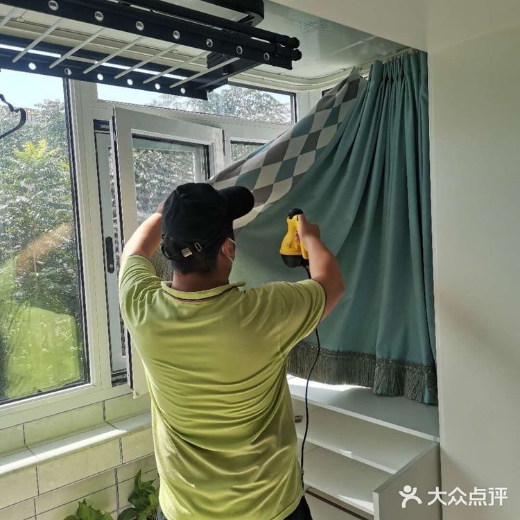 人造板材，涂料油漆，墙纸
