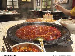 -红九格老火锅(三峡广场店)