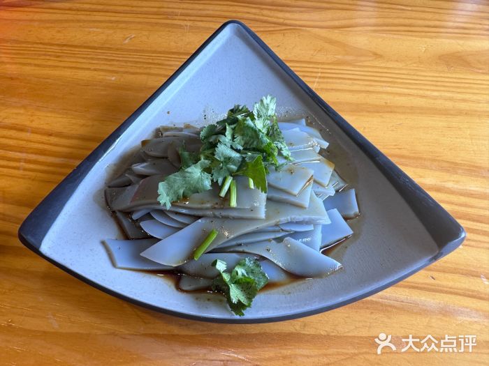 勺子米线·云南传统小吃市集(四方街店)图片