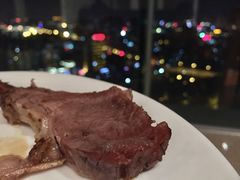 羊排-荣誉国际酒店-云顶旋转餐厅