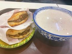 羊肉汤（多肉）-穆得·老周家牛肉烧饼(普利街店)