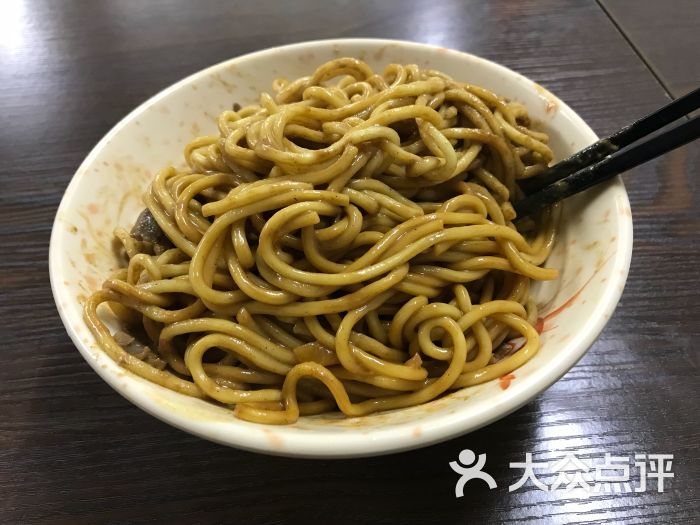 陈记牛肉热干面图片 - 第1张