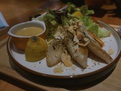 香煎龙利鱼沙拉-POKEE VIA&Brunch·维娅(重庆来福士店)