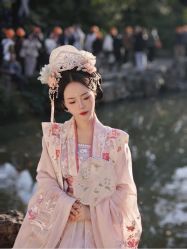 -一揽芳华汉服旗袍体验馆(拙政园店)