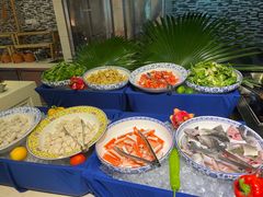 -海口绿发希尔顿酒店-田园汇自助餐·三文鱼·海鲜