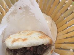 -闫家驴肉老店(华电一校店)