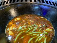-哈尔滨烧烤·山河村铁锅炖(交大店)