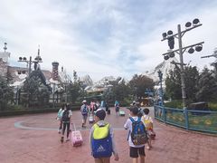-夏山营地教育