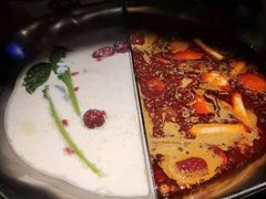 台式麻辣锅-湊湊火锅·茶憩(杭州湖滨银泰in77店)