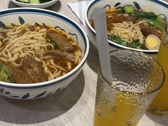 -康师傅私房牛肉面(马泉营奥莱店)