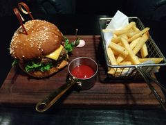 大号薯条-C&R西班牙餐厅