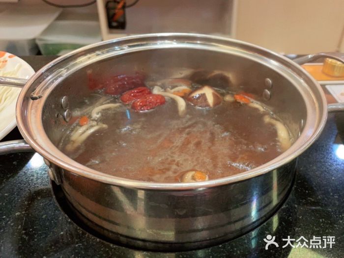 呷哺呷哺(世贸.工三店)菌汤锅底图片