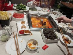 -海底捞火锅鲜切牛肉主题店(长寿路店)