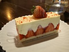 草莓法式奶油蛋糕-黑草莓(重庆路店)
