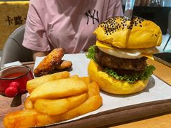 -LO CALCOW卡路力轻食主义餐厅(陆家嘴店)