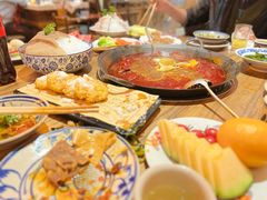 -旧街市鲜货老火锅(大光路店)