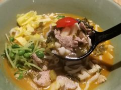 茄汁黑猪片儿川-陳八两面家(滨江天街店)