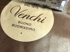 -VENCHI 闻绮(上海佛罗伦萨小镇店)