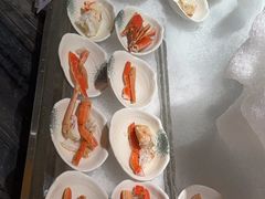 -雍容荟帝王蟹活龙虾展台自助(IFS黑金店)