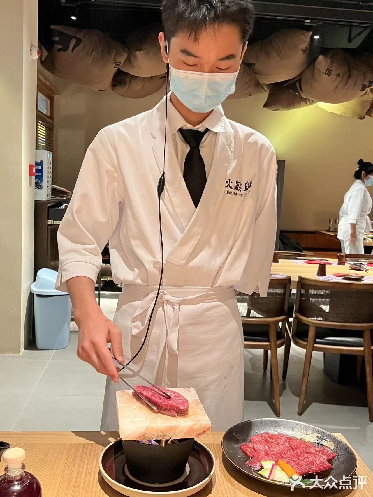 吃了一口速来分享!不愧是南京老牌烧肉…