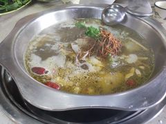-乙丙丁正宗昭通天麻火腿鸡(总店)
