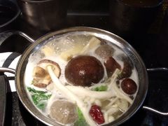 -汤响自助回转火锅百汇(乐峰广场店)