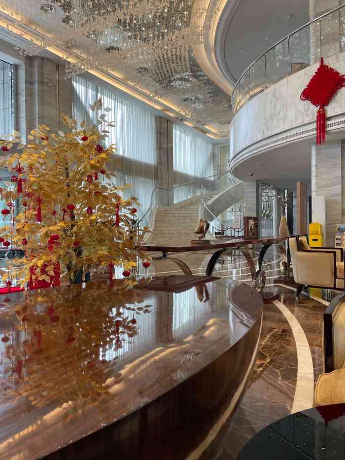 瑞丽江河汇酒店图片