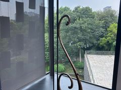 -知美术馆