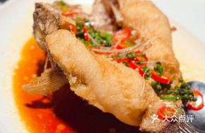 Fresh Flower Pepper Oil-Infused Snakehead Fish