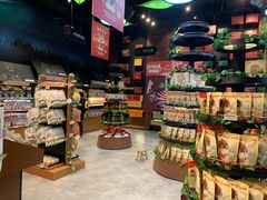 零售区-三只松鼠生活馆(芜湖弋江金鹰店)