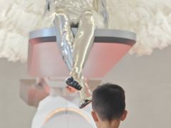 -涨巢·潮玩水疗局