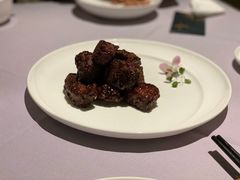 沪市牛肉粒-屋里厢上海菜馆