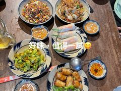 -Cuc Gach Quan Restaurant