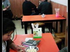 照片330-宝瑞门钉肉饼店