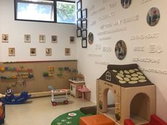 -绿城奇妙园双语日托(华茂悦峰园区)