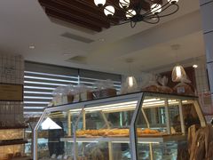 面包甜点陈列柜-老大昌(淮海中路店)