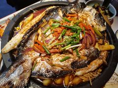 -鸣记脆皮烤鱼·海鲜烤鱼(三八广场店)