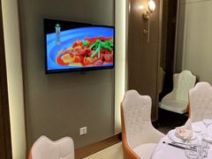 -无锡鼎尚皇冠酒店