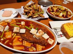 -六福烧烤酒馆(秦隆步行街店)