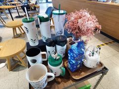 零售区-星巴克(广州光明广场店)