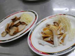 色拉鱼子、花枝-阿秀传统切仔面店
