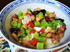 辣子鸡丁煮馍-老西安韩记三鲜煮馍(四府街店)